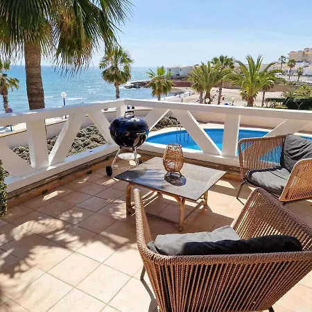 Frontline Playa Flamenca Willa