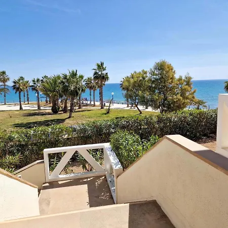 Frontline Playa Flamenca * أوريويلا
