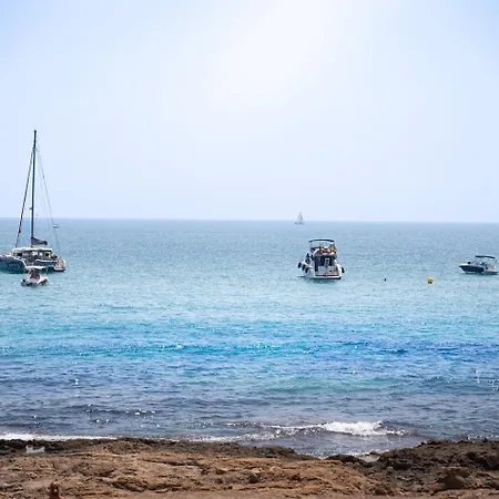 فيلة Frontline Playa Flamenca أوريويلا